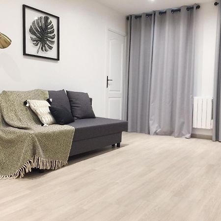 New Apartment In The Heart Of Le Marais Paris Exterior photo
