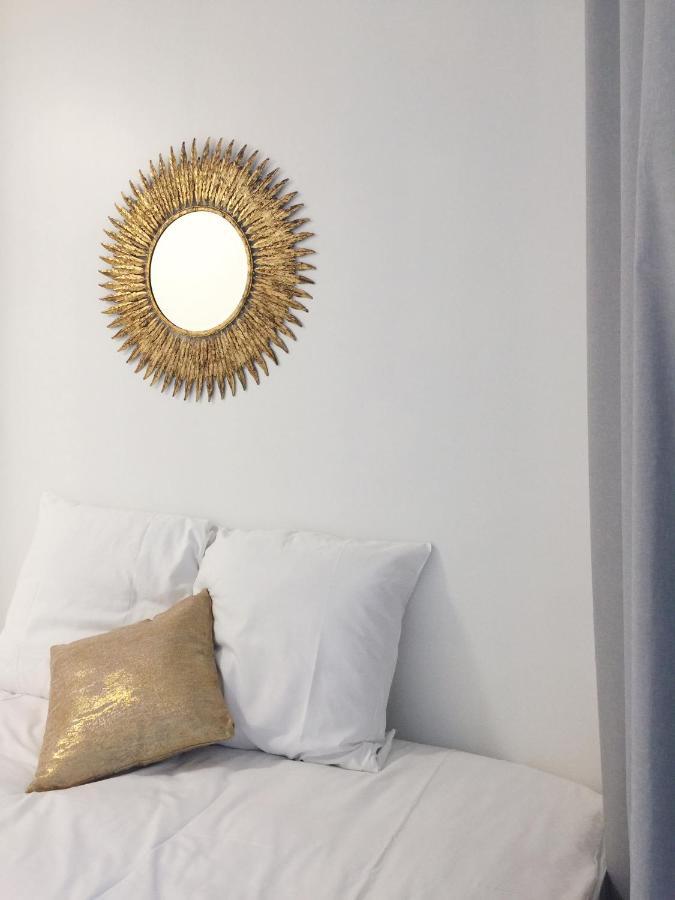 New Apartment In The Heart Of Le Marais Paris Exterior photo